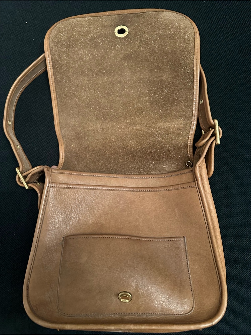 Coach NYC Vintage Stewardess Shoulder Bag- Putty/British Tan (?) - Picture 8 of 12